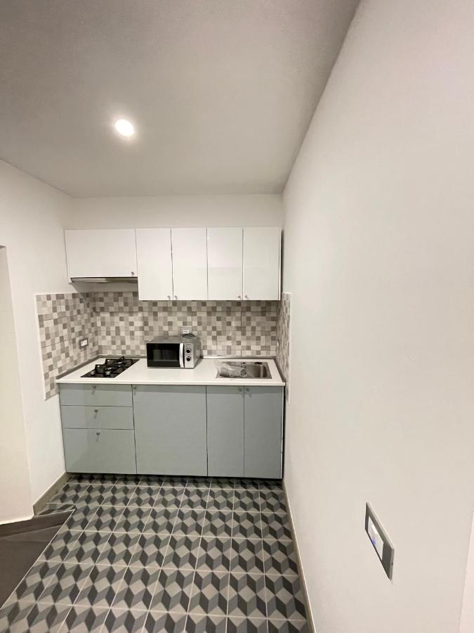 Smart Silver Apartment *